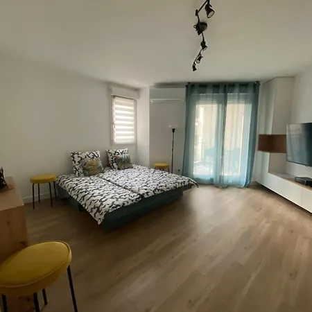 Rives Du Lez - Prestige Apartment